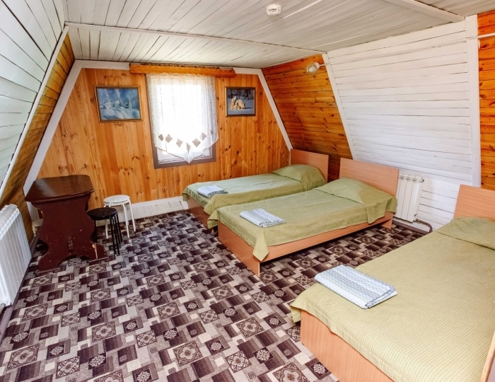 Домик 4-местный №2 (верх) - База отдыха «Ергаки»