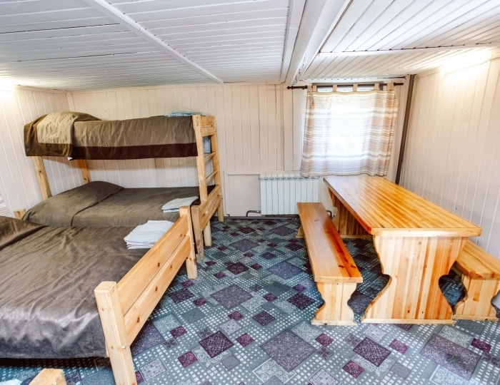 Домик 8-местный №2 (низ) - База отдыха «Ергаки»