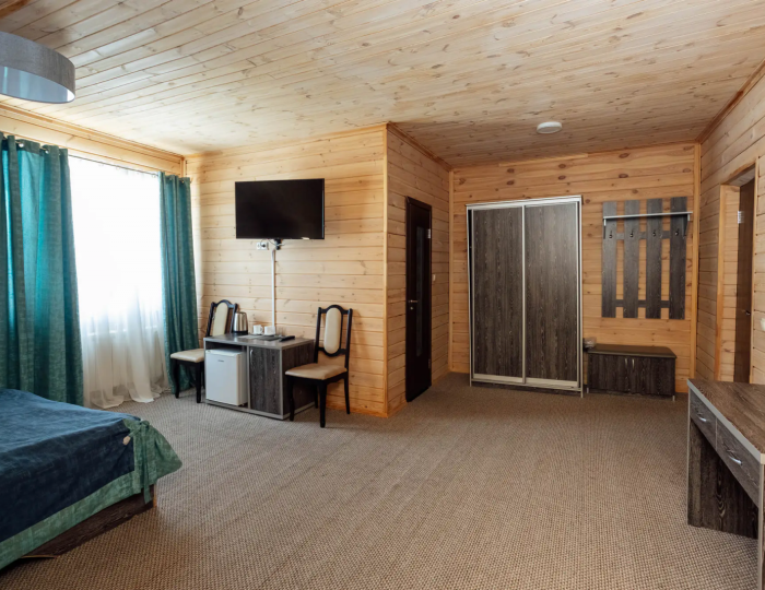 Улучшенный 2-мест VIP №2,3 (Здание.проката) - База отдыха «Ергаки»