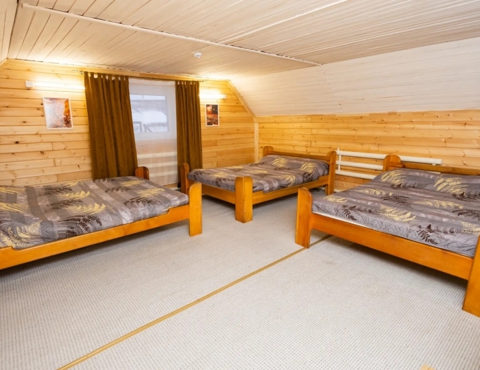 Эконом 6-местный(№5,6) к.2, 2этаж - База отдыха «Ергаки»