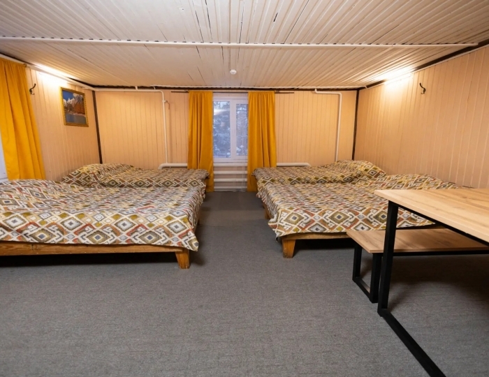 Эконом 8-местный к.1 №1,3 - База отдыха «Ергаки»
