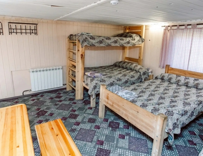 Эконом 8-местный к.1 №2 - База отдыха «Ергаки»