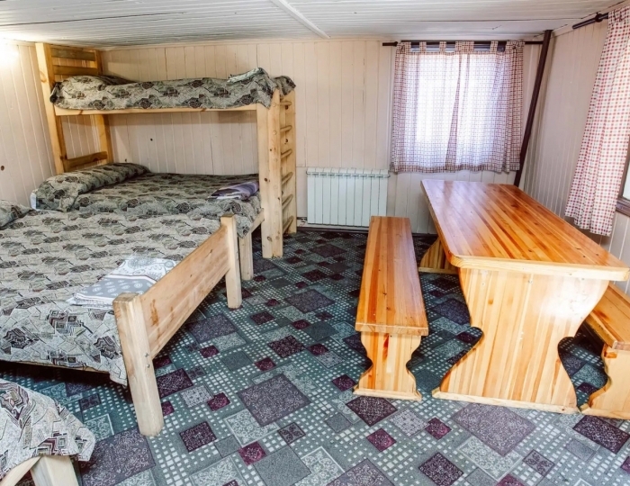 Эконом 8-местный к.1 №2 - База отдыха «Ергаки»